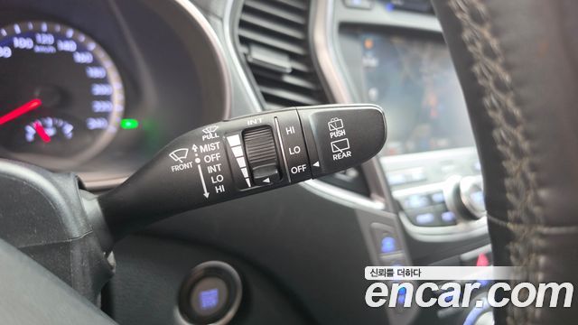 Hyundai Santa Fe (DM) Diesel(e-VGT) 2.0 4WD Premium 2015 — фото 19