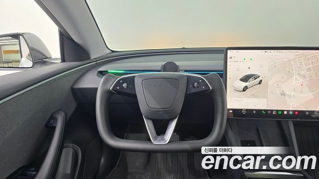 Tesla Model 3 Standard RWD 2026 — фото 12
