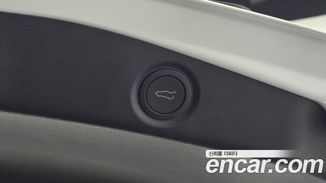 Tesla Model 3 Standard RWD 2026 — фото 29