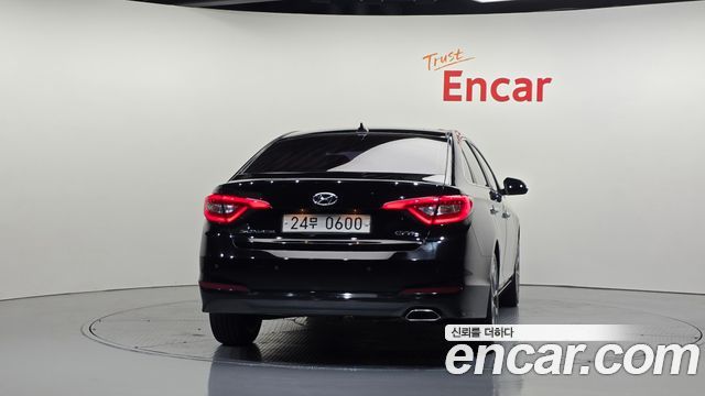 Hyundai Sonata (LF) 2.0 Smart Special 2016 — фото 4