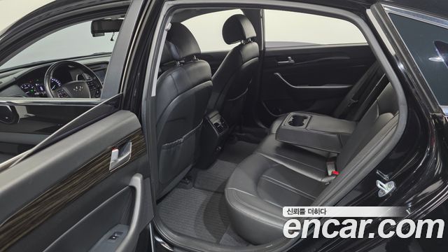 Hyundai Sonata (LF) 2.0 Smart Special 2016 — фото 12