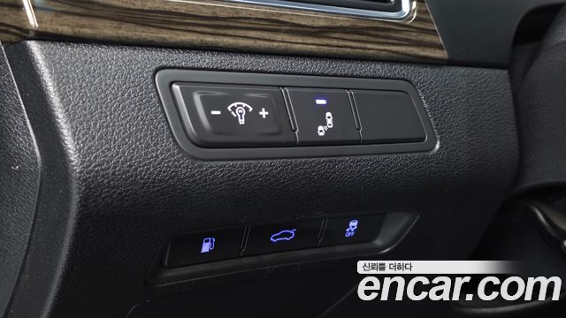 Hyundai Sonata (LF) 2.0 Smart Special 2016 — фото 17