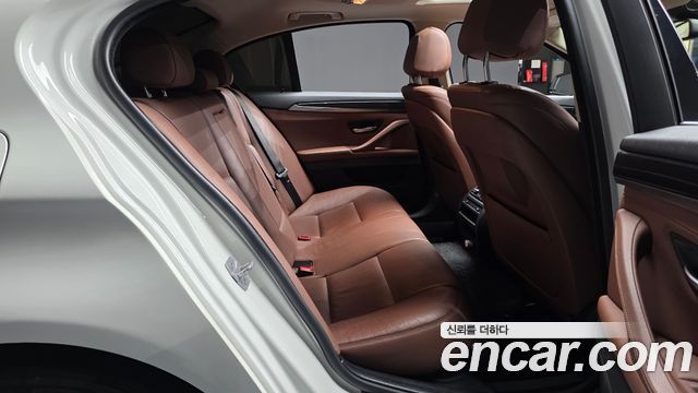 BMW 5 Series (F10) 520d M Aero Dynamic 2016 — фото 11