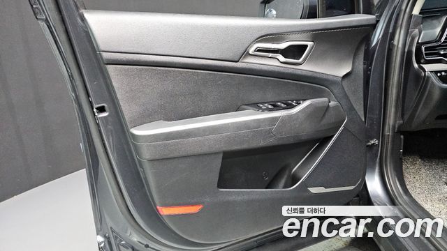 Kia Sportage (V) Gasoline 1.6 Turbo 2WD Prestige 2022 — фото 24