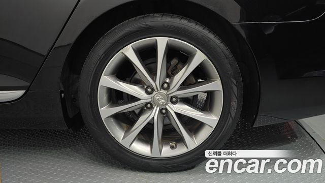 Hyundai Grandeur (HG) HG300 Exclusive Special 2015 — фото 21