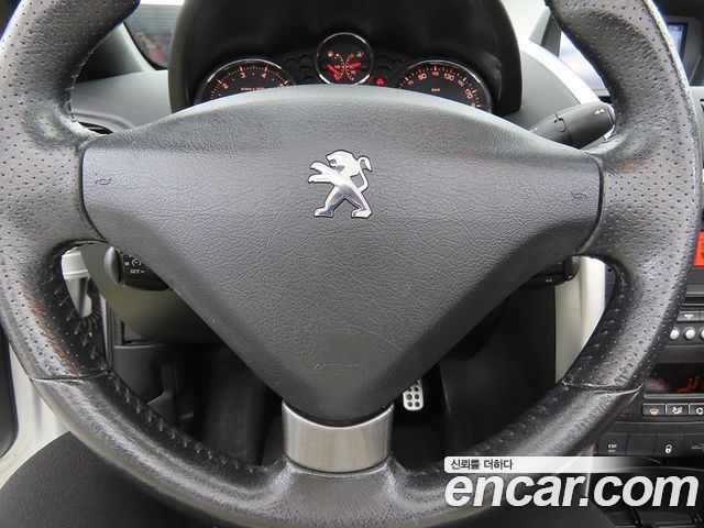 Peugeot 207CC 1.6 First Generation 2014 — фото 21