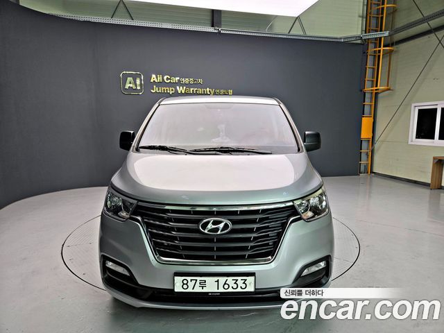 Hyundai Grand Starex Van 3-Seater Smart 2019 — фото 2