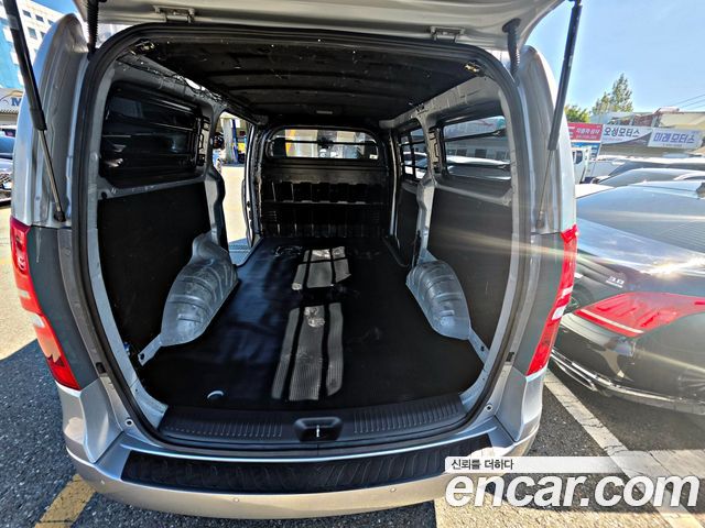 Hyundai Grand Starex Van 3-Seater Smart 2019 — фото 8