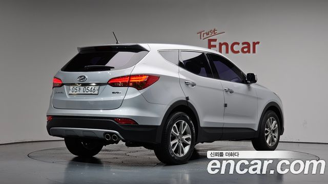Hyundai Santa Fe (DM) Diesel(e-VGT) 2.0 2WD Morden 2014 — фото 2