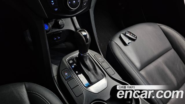 Hyundai Santa Fe (DM) Diesel(e-VGT) 2.0 2WD Morden 2014 — фото 9