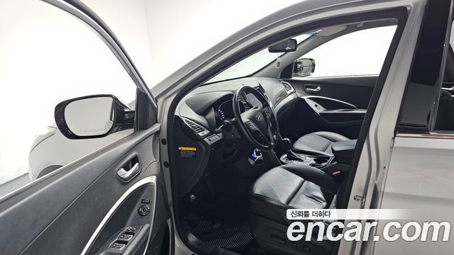 Hyundai Santa Fe (DM) Diesel(e-VGT) 2.0 2WD Morden 2014 — фото 10