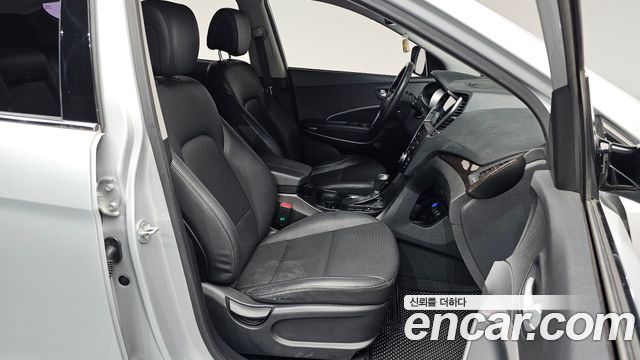 Hyundai Santa Fe (DM) Diesel(e-VGT) 2.0 2WD Morden 2014 — фото 12