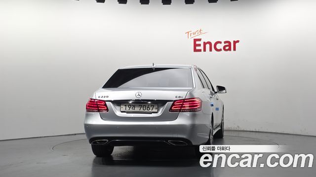 Mercedes-Benz E-Class (W212) E220 CDI Avantgarde 2014 — фото 4