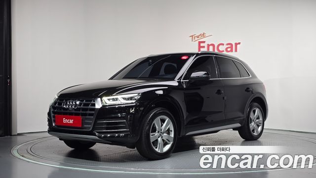 Audi Q5 (FY) 45 TFSI Quattro Premium 2020 — фото 1