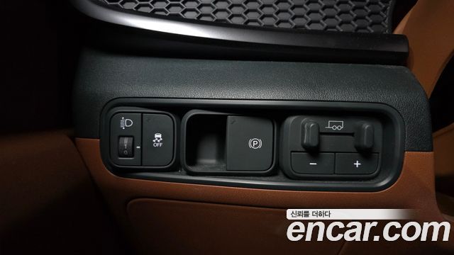 Kia Tasman 2.5T Gasoline 4WD X-Pro 2026 — фото 28