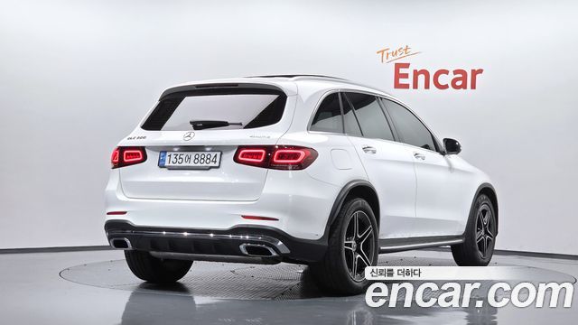 Mercedes-Benz GLC-Class (X253) GLC300 4MATIC 2022 — фото 2