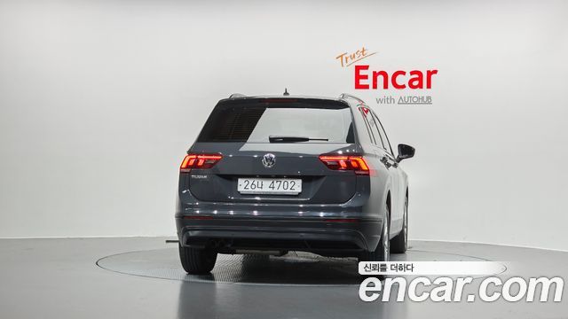 Volkswagen Tiguan (II) 2.0 TDI 2018 — фото 4