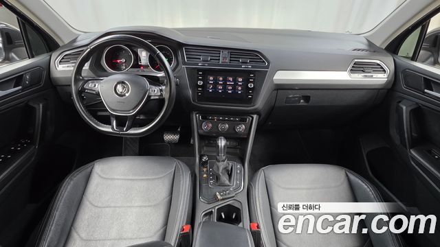 Volkswagen Tiguan (II) 2.0 TDI 2018 — фото 7