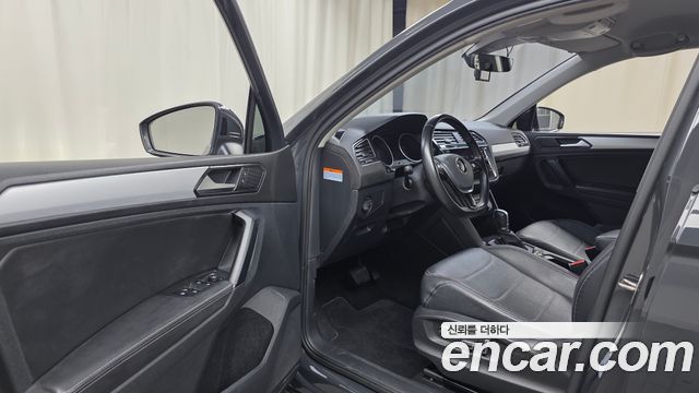 Volkswagen Tiguan (II) 2.0 TDI 2018 — фото 10