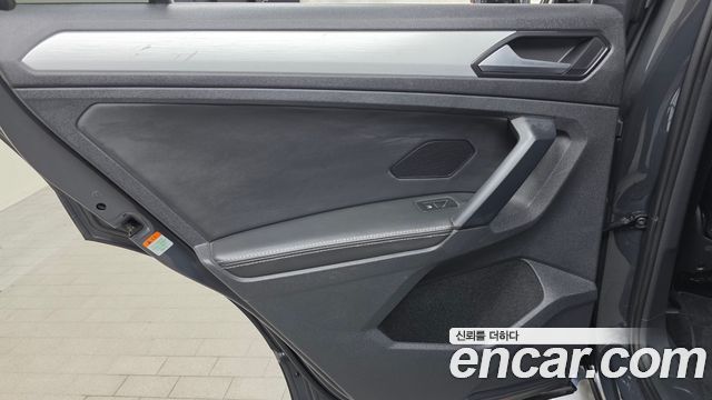 Volkswagen Tiguan (II) 2.0 TDI 2018 — фото 25