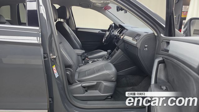 Volkswagen Tiguan (II) 2.0 TDI 2018 — фото 26