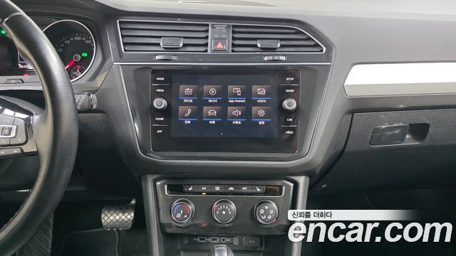 Volkswagen Tiguan (II) 2.0 TDI 2018 — фото 28