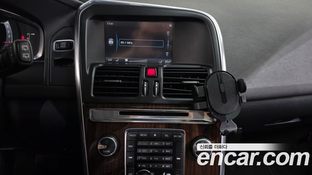 Volvo XC60 D4 1st 2014 — фото 14