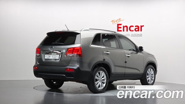 Kia Sorento R Diesel 2.0 2WD TLX High-Deluxe 2011 — фото 2