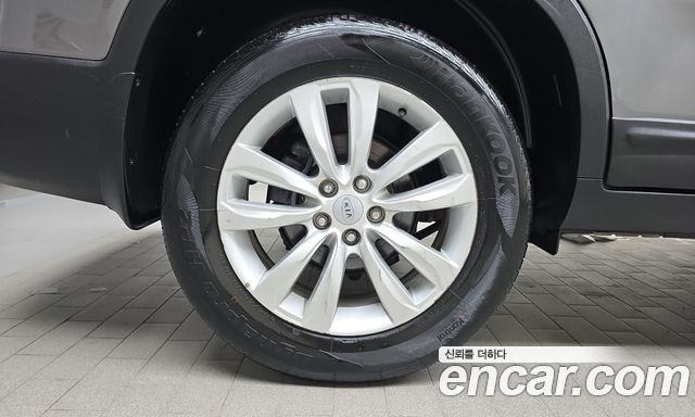 Kia Sorento R Diesel 2.0 2WD TLX High-Deluxe 2011 — фото 5