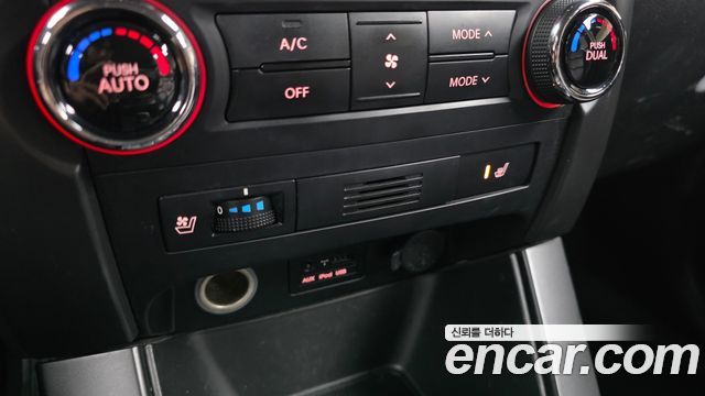 Kia Sorento R Diesel 2.0 2WD TLX High-Deluxe 2011 — фото 32