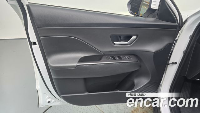 Hyundai Kona (SX2) Gasoline 1.6 Turbo 2WD Modern 2023 — фото 24
