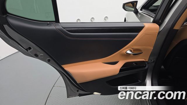 Lexus ES300h (VII) Luxury Plus 2024 — фото 25