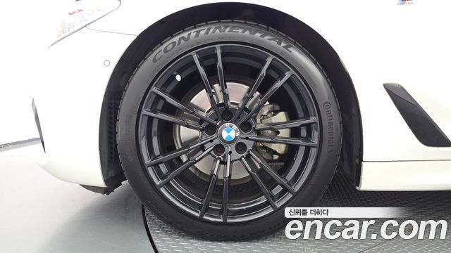 BMW 5 Series (G30) 520d M Sport Package Plus 2017 — фото 5