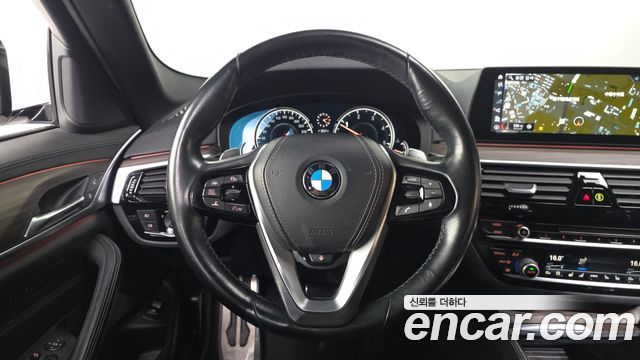 BMW 5 Series (G30) 520d M Sport Package Plus 2017 — фото 13