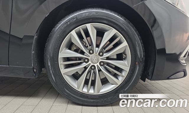 Hyundai Grandeur (HG) HG220 Diesel Modern 2015 — фото 21