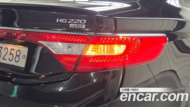 Hyundai Grandeur (HG) HG220 Diesel Modern 2015 — фото 23