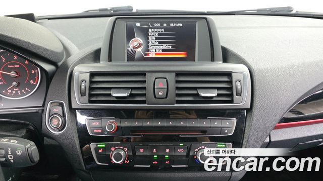 BMW 1 Series (F20) 118d Sport 5Door 2017 — фото 15