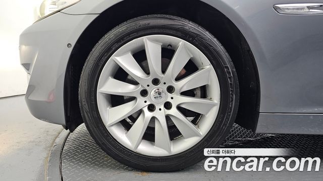 BMW 5 Series (F10) 528i 2012 — фото 5