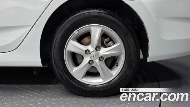 Hyundai Accent (New) 1.4 VVT Modern 2015 — фото 21