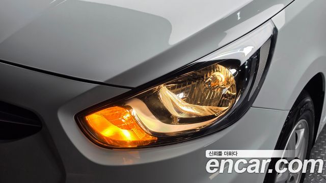 Hyundai Accent (New) 1.4 VVT Modern 2015 — фото 22