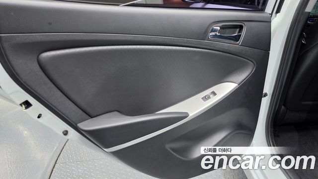 Hyundai Accent (New) 1.4 VVT Modern 2015 — фото 25