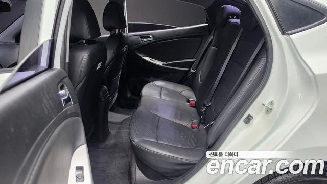 Hyundai Accent (New) 1.4 VVT Modern 2015 — фото 26
