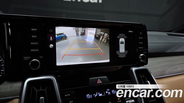 Kia Sorento (IV) HEV 1.6 2WD Prestige 2023 — фото 15