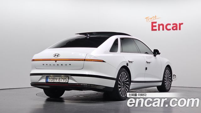 Hyundai Grandeur Hybrid (GN7) Calligraphy 2023 — фото 2