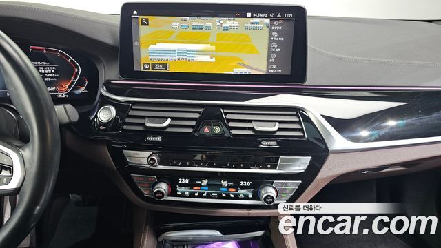 BMW 5 Series (G30) 530i xDrive M Sport Package 2022 — фото 12