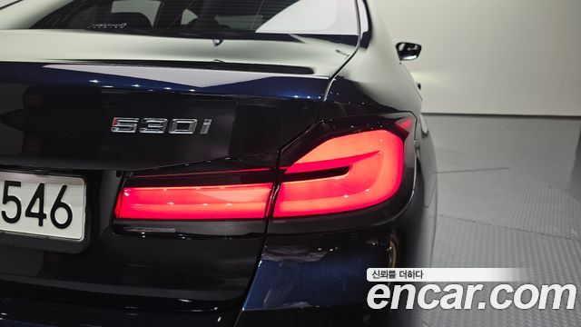 BMW 5 Series (G30) 530i xDrive M Sport Package 2022 — фото 23