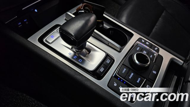 Genesis G80 3.3 GDI AWD Premium Luxury 2017 — фото 9