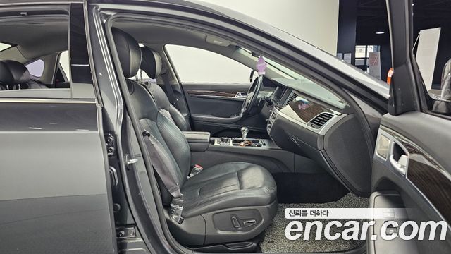 Genesis G80 3.3 GDI AWD Premium Luxury 2017 — фото 11