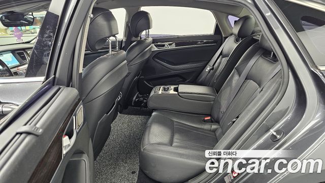 Genesis G80 3.3 GDI AWD Premium Luxury 2017 — фото 12