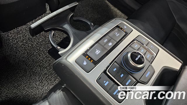 Genesis G80 3.3 GDI AWD Premium Luxury 2017 — фото 17